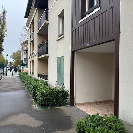 Appartement Equipe Proche De Disneyland Серри Экстерьер фото