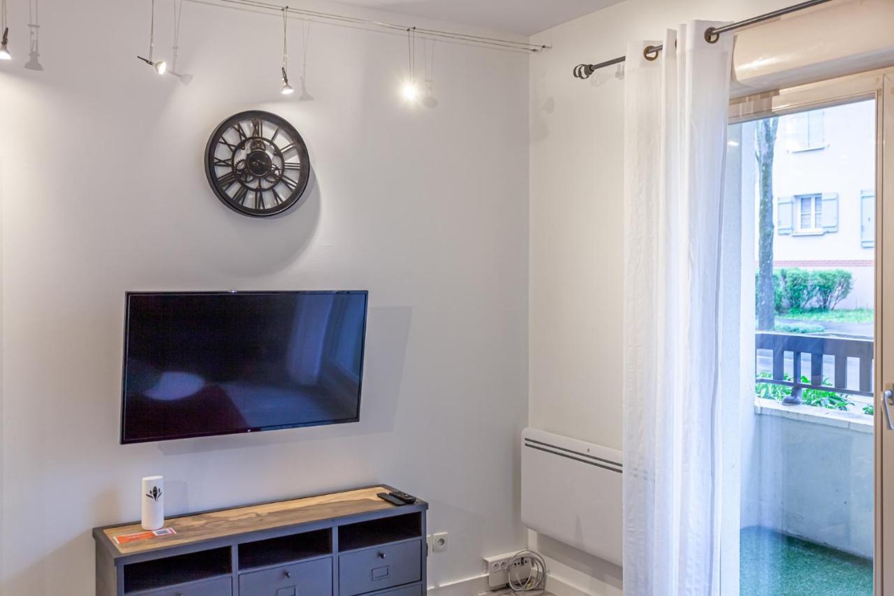 Appartement Equipe Proche De Disneyland Серри Экстерьер фото